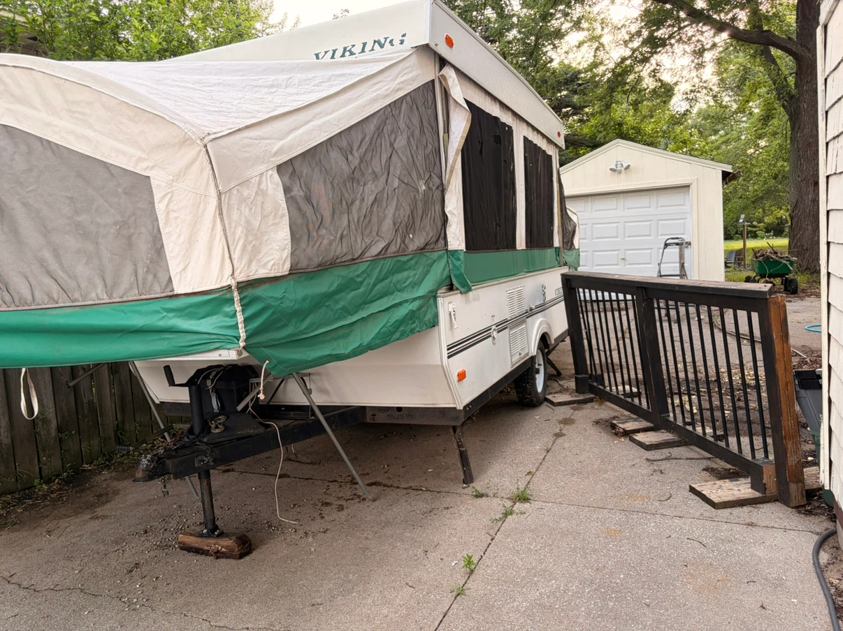 2004 Viking Pop-Up Camper - photo 3
