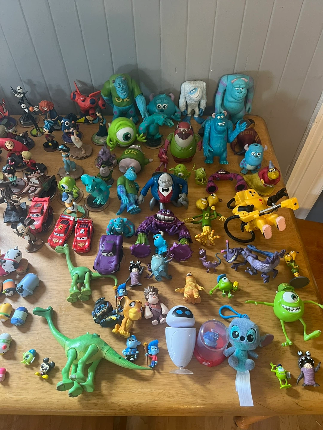 Large Disney and Pixar Figurines Collection - photo 4