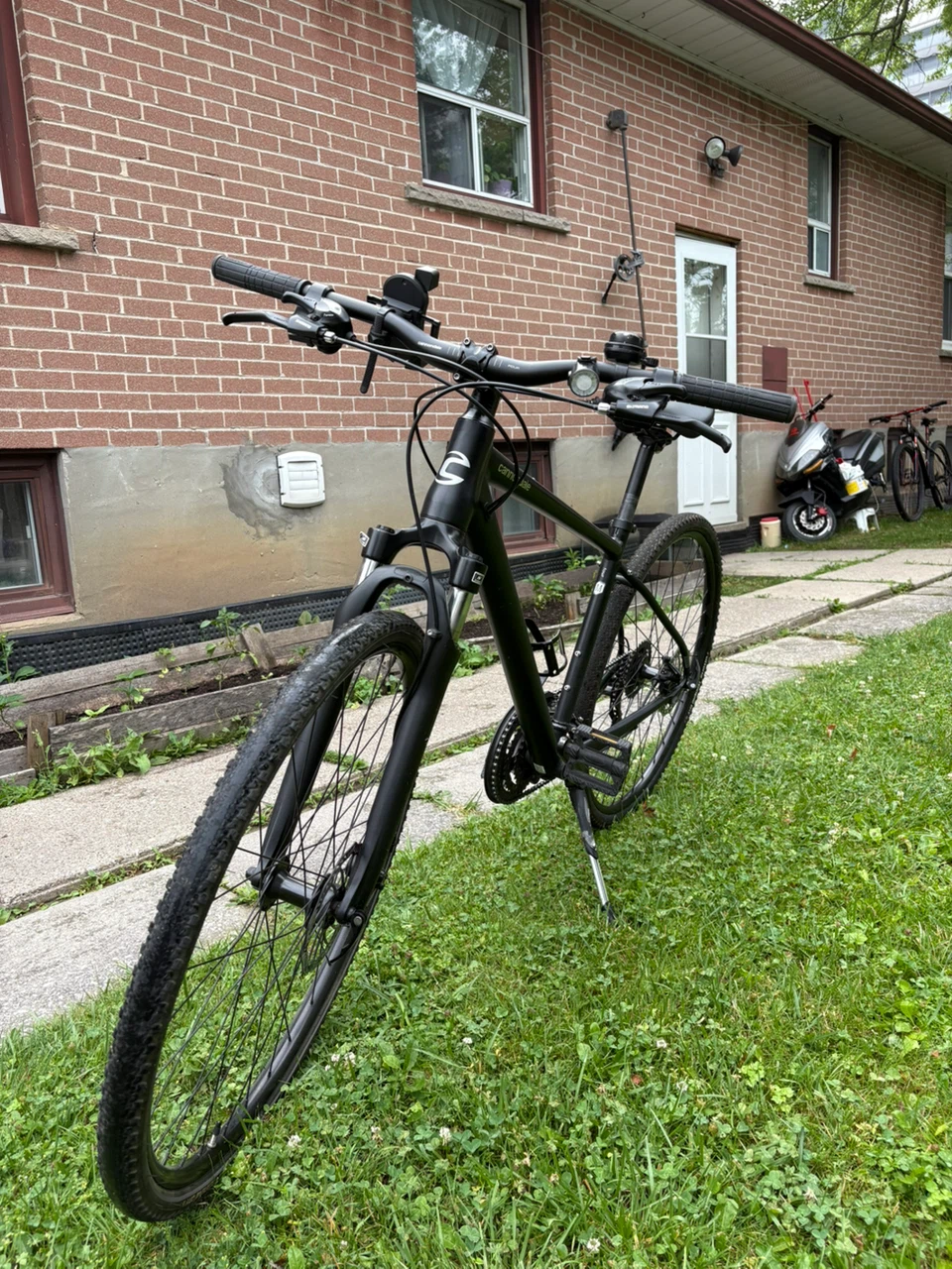 Cannondale Quick CX Hybrid Bike - photo 2