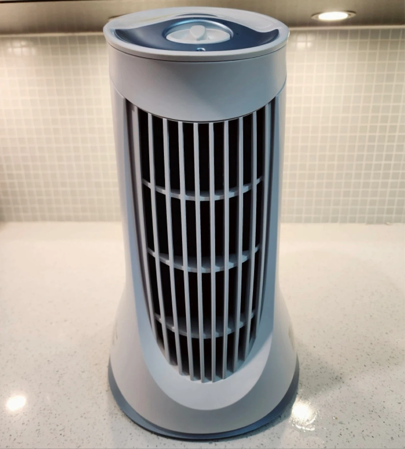 QuietClean Mini Tower Air Purifier, Removes Allergens & Odours - photo 4
