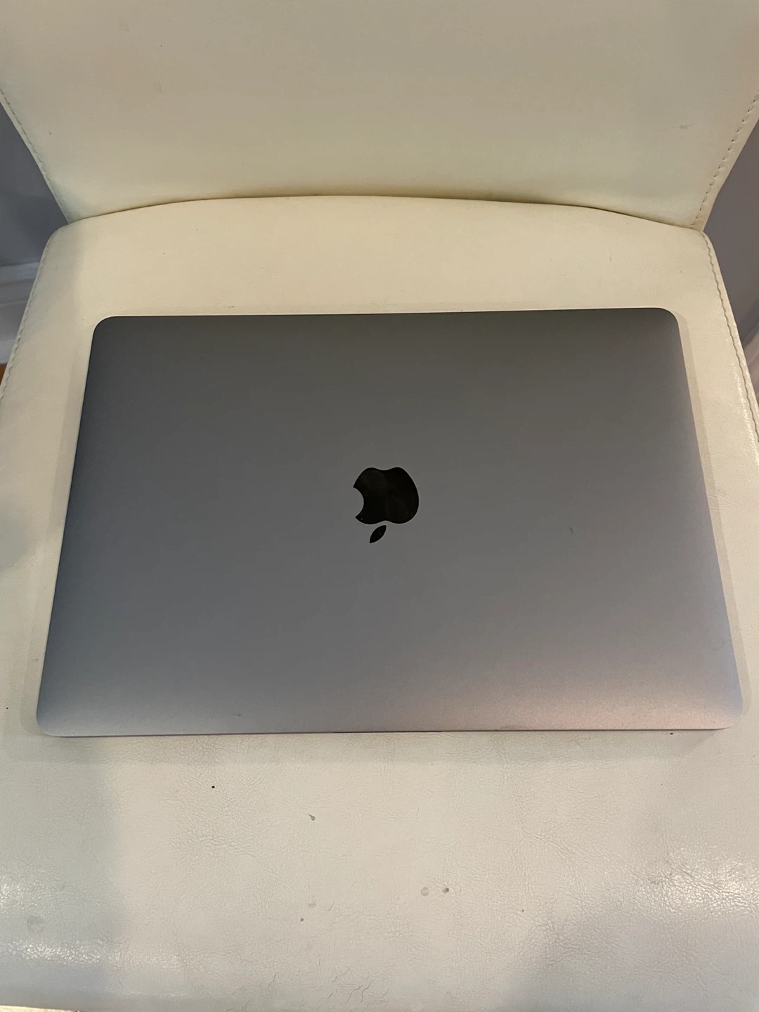 Apple MacBook Pro Laptop