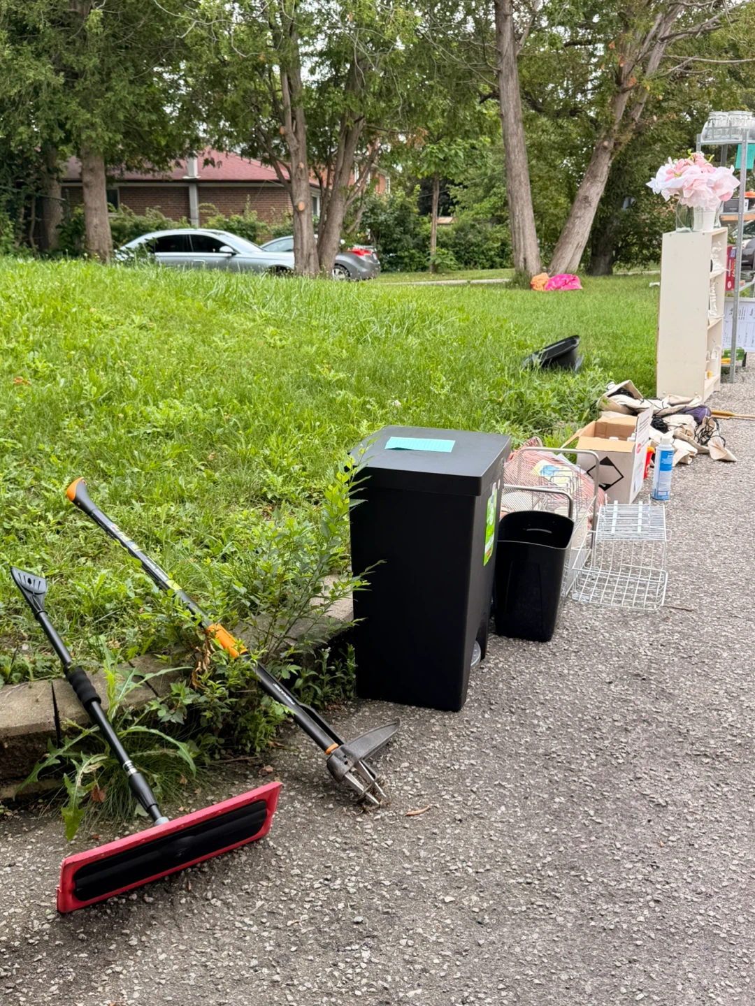 GARAGE SALE 🎉 - photo 3