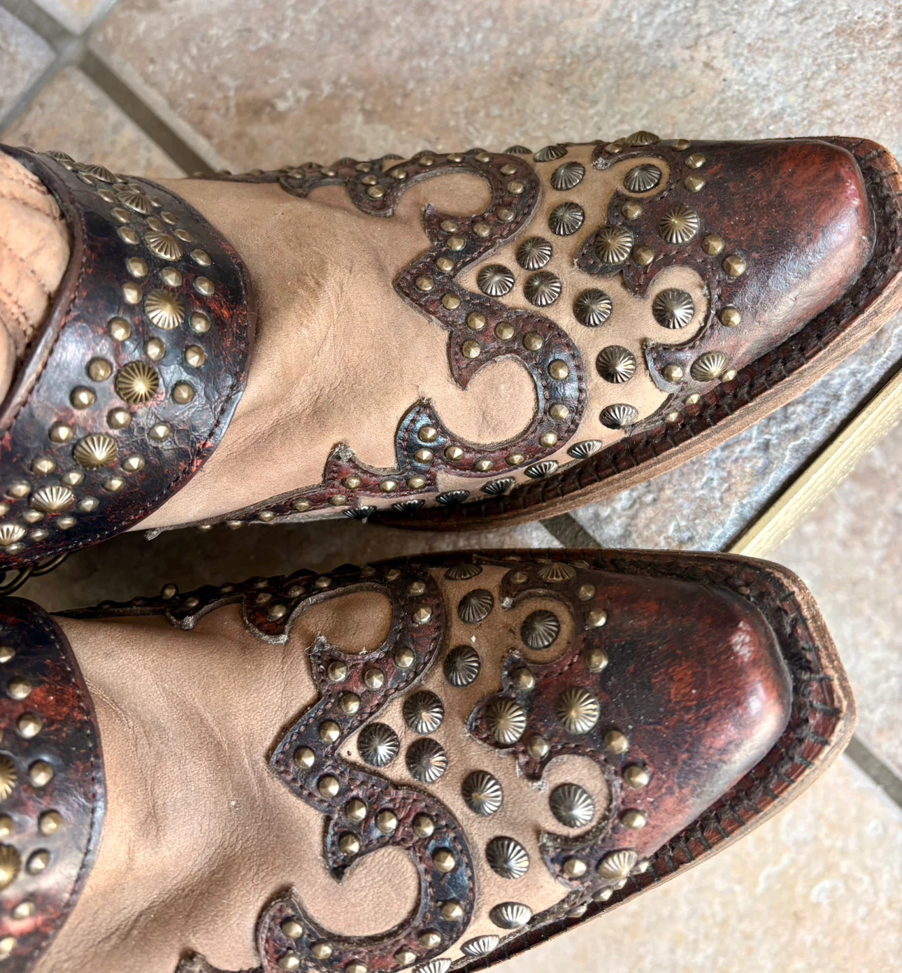 Corral Boots Studded Leather Cowboy Boots - photo 3