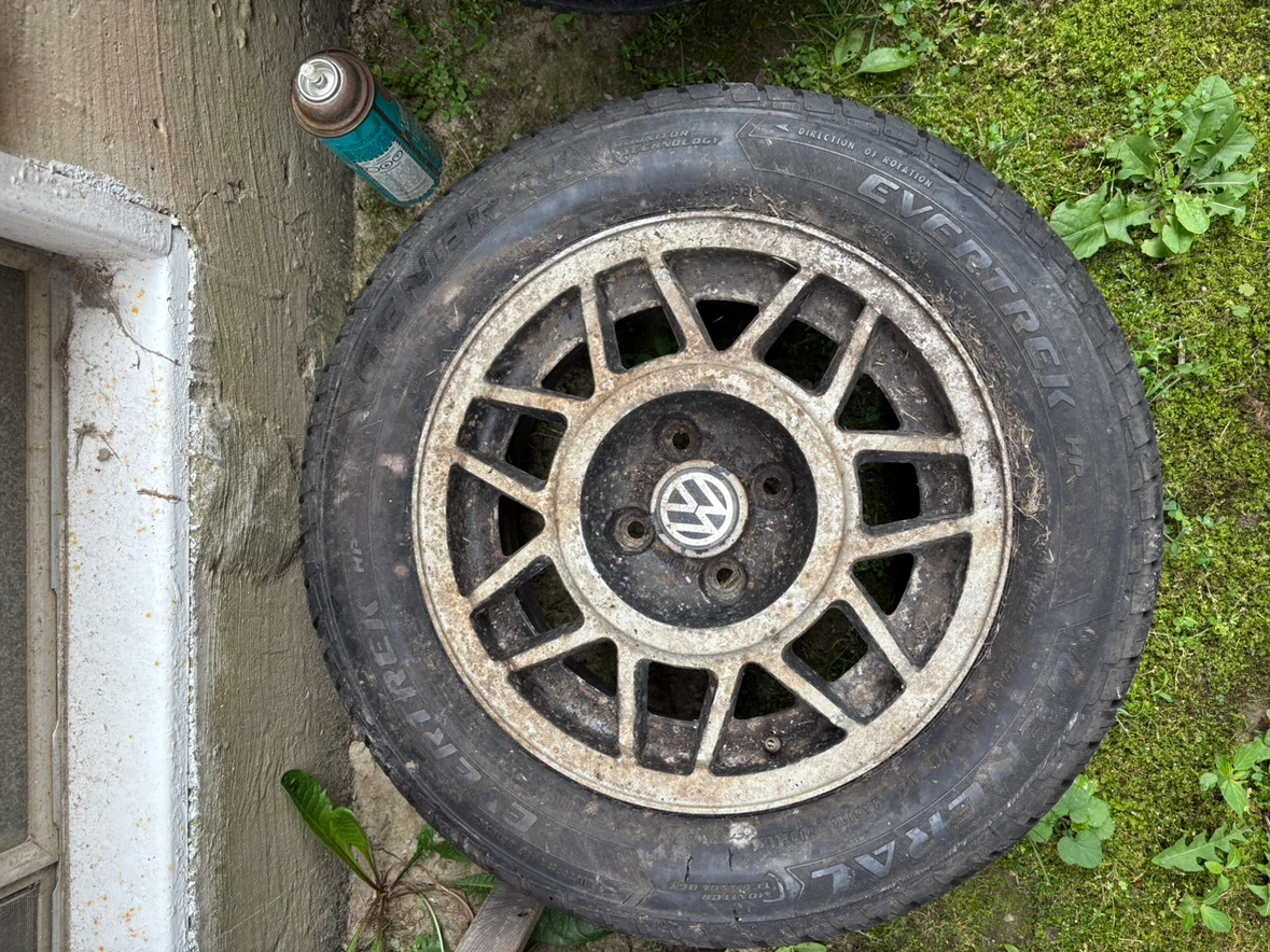 Set of 4 General Evertrek HP Tires on Alloy Rims - photo 2