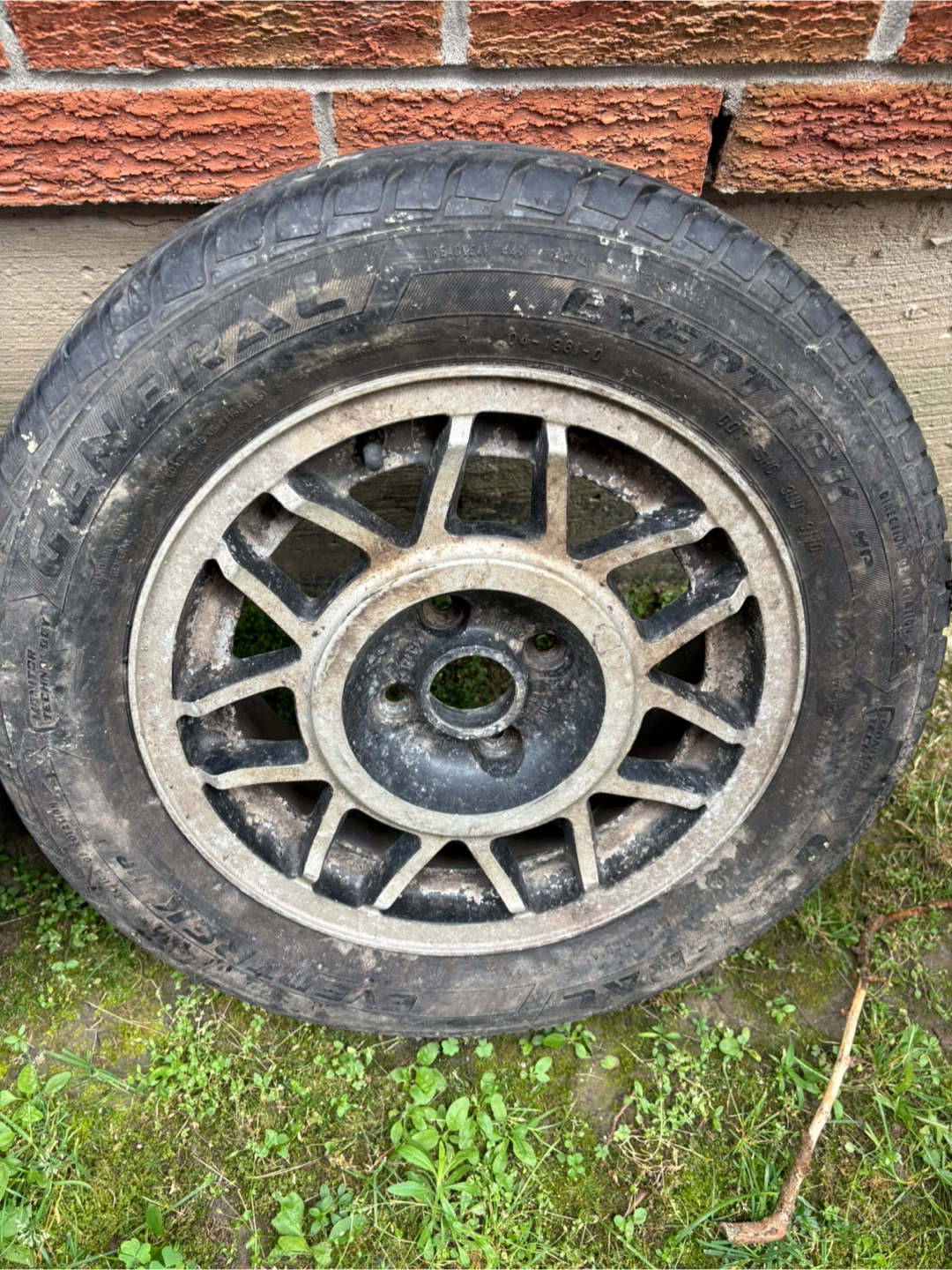 Set of 4 General Evertrek HP Tires on Alloy Rims - photo 5