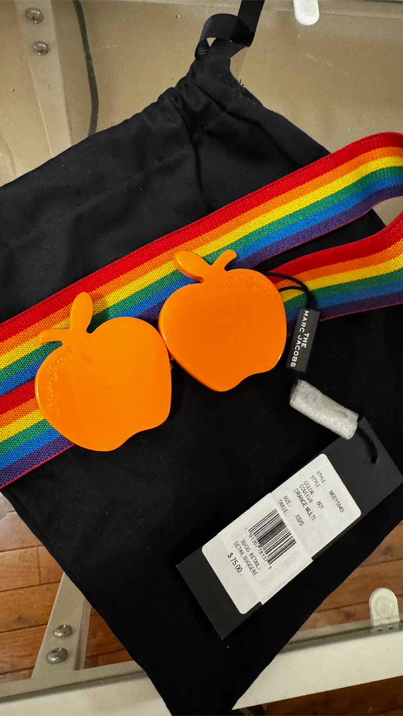 The Marc Jacobs Orange Apple Charm Belt - photo 2