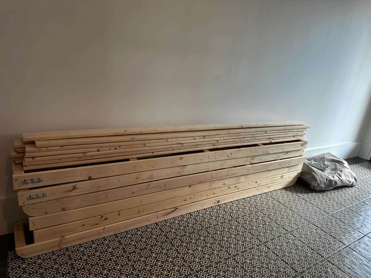 Solid wood king size bed foundation - photo 3