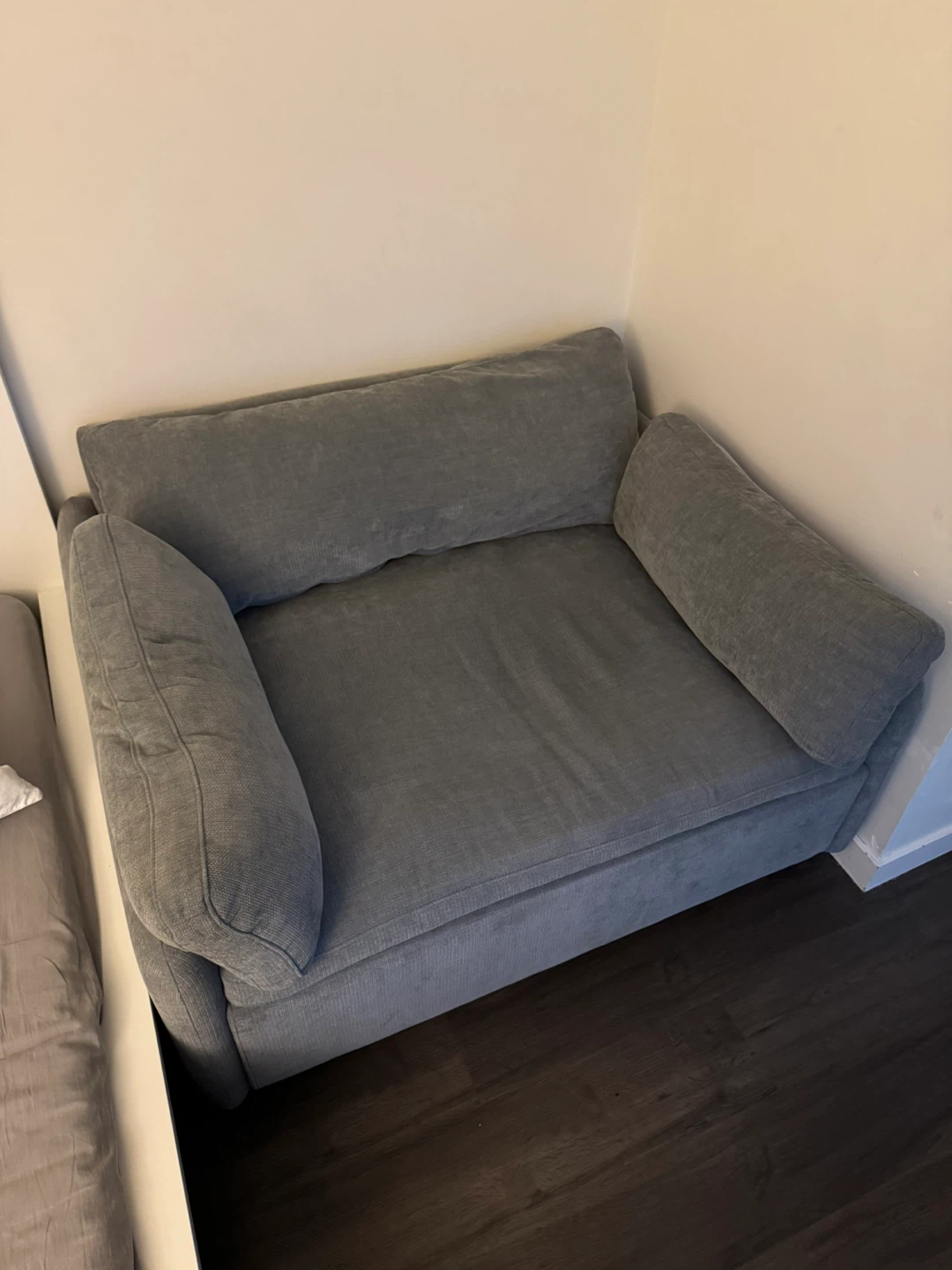 Oversized single seat couch - photo 4