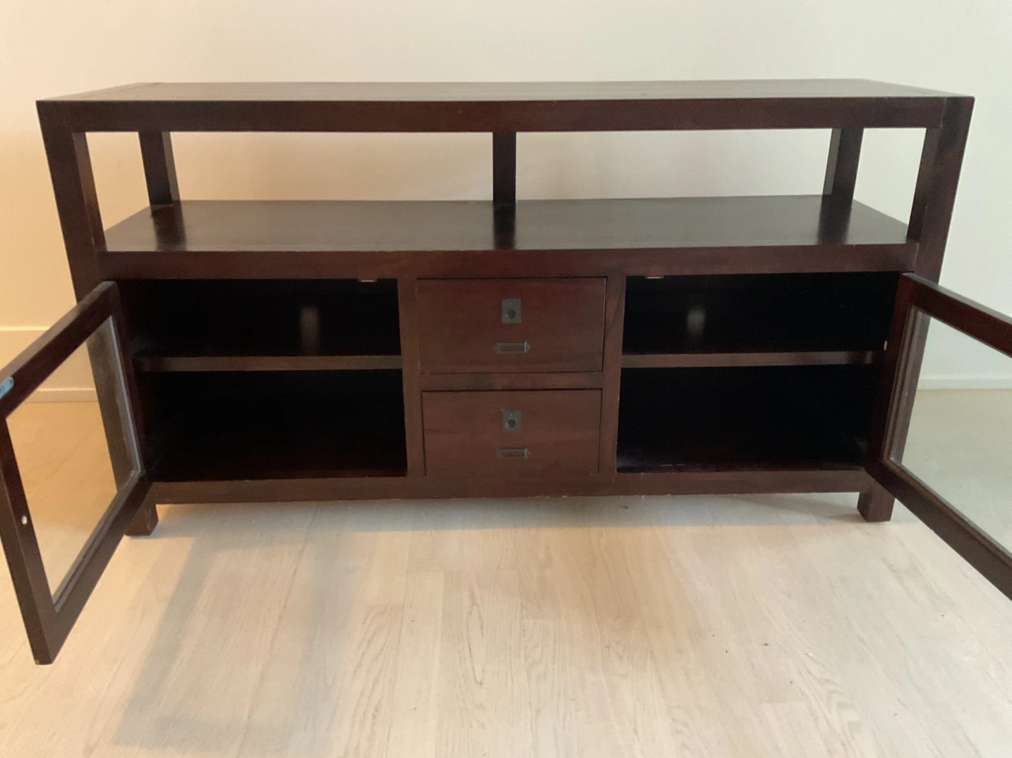 Media console
