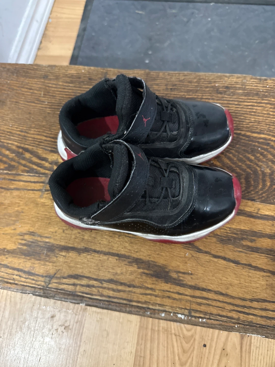 Kids Air Jordan is 12c