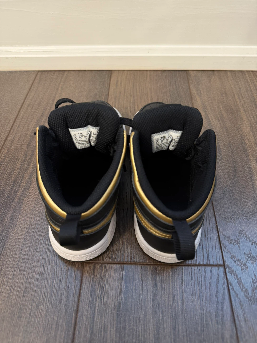 Air Jordan 1 Toddler Shoes - photo 2