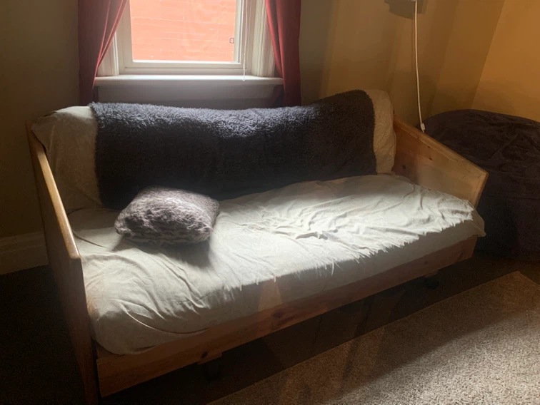 Solid pine Daybed/futon with mattress - photo 3