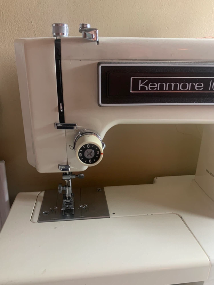Kenmore 10 Sewing Machine - photo 3