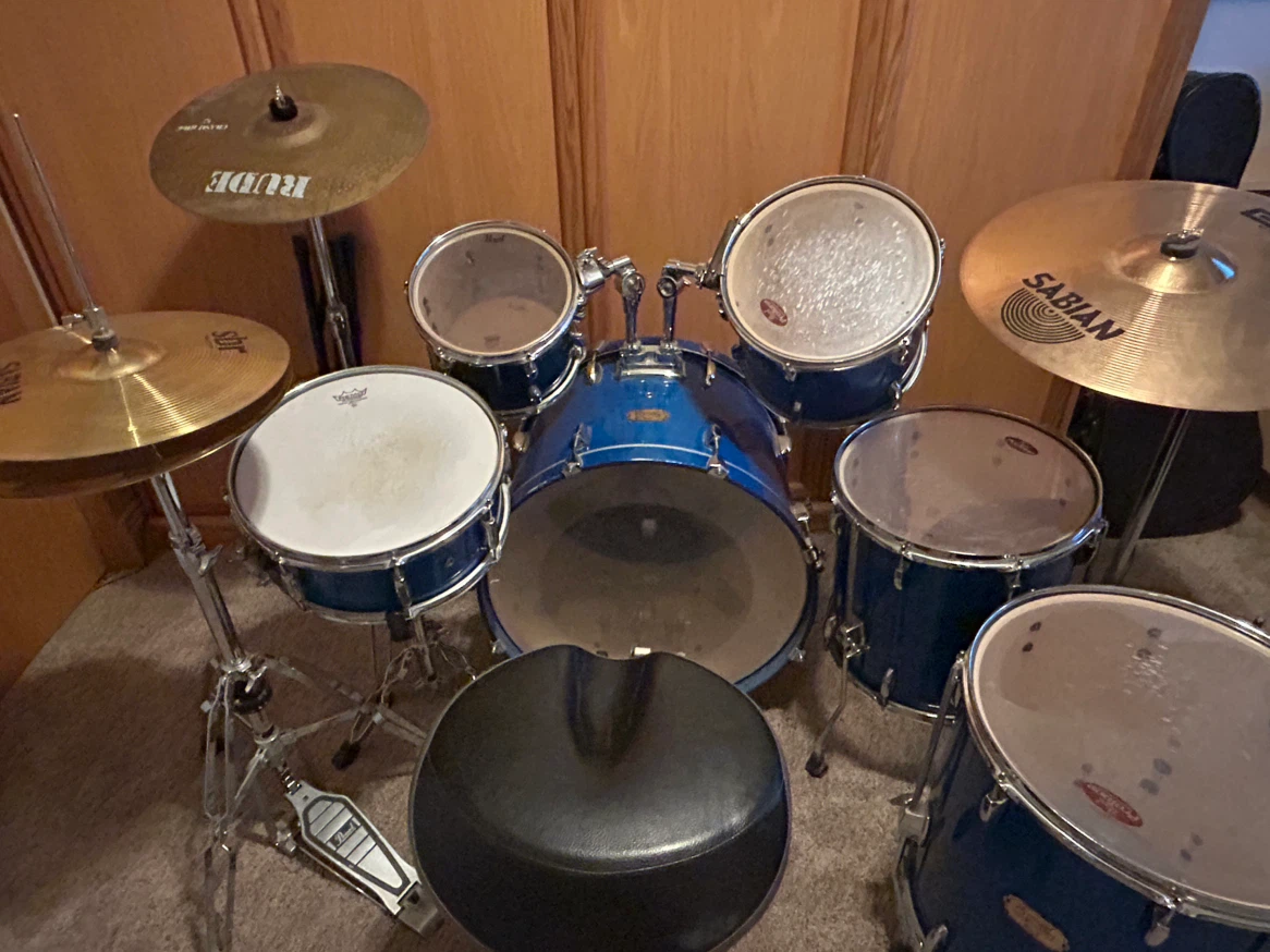 6 piece Pearl Export Drums