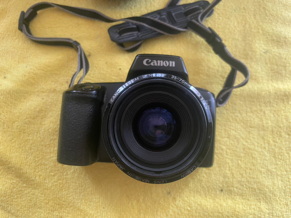 Canon EOS Rebel S 35-70mm Camera with Optex Bag - photo 3