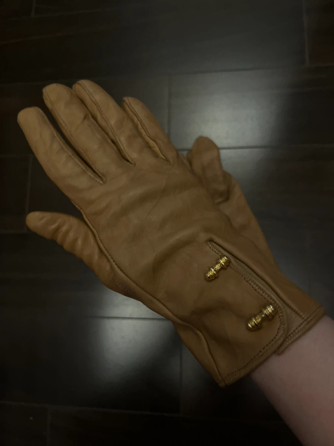 Moschino Leather Gloves with Heart Charm - photo 3