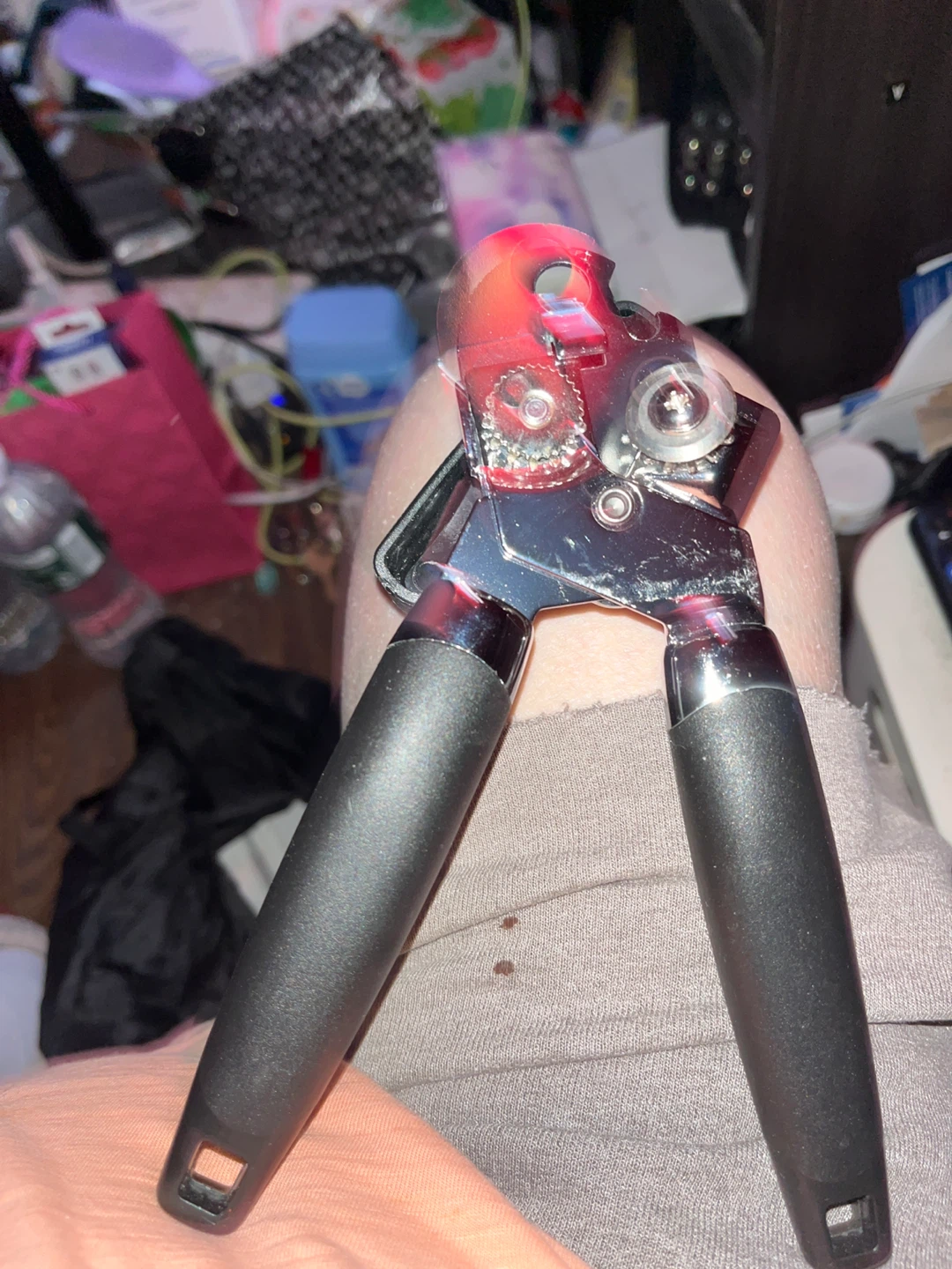 Univex Manual Can Opener - photo 2