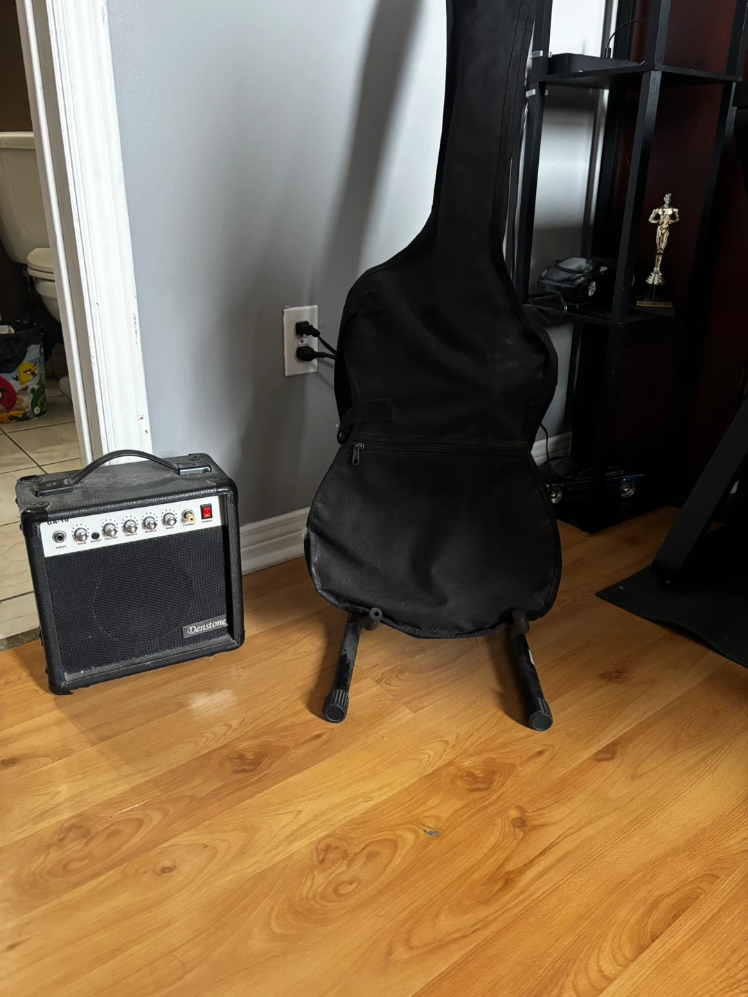 Squier Stratocaster Electric Guitar Pack with Amplifier