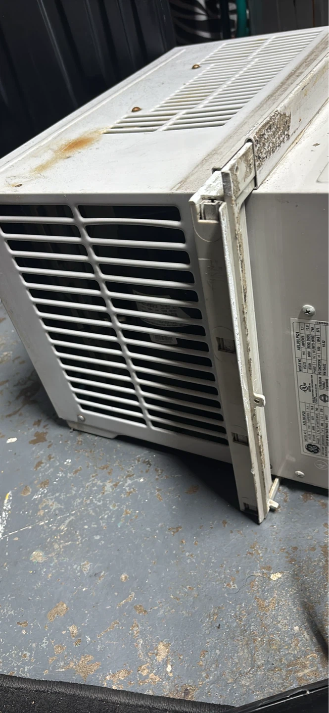 GE Window Air Conditioner - photo 2