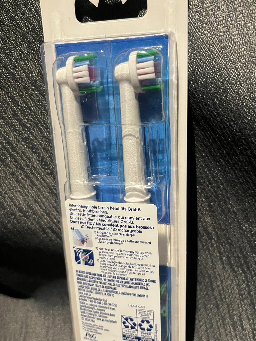 Oral-B 3D White X Replacement Brush Heads - 3 Pack - photo 2