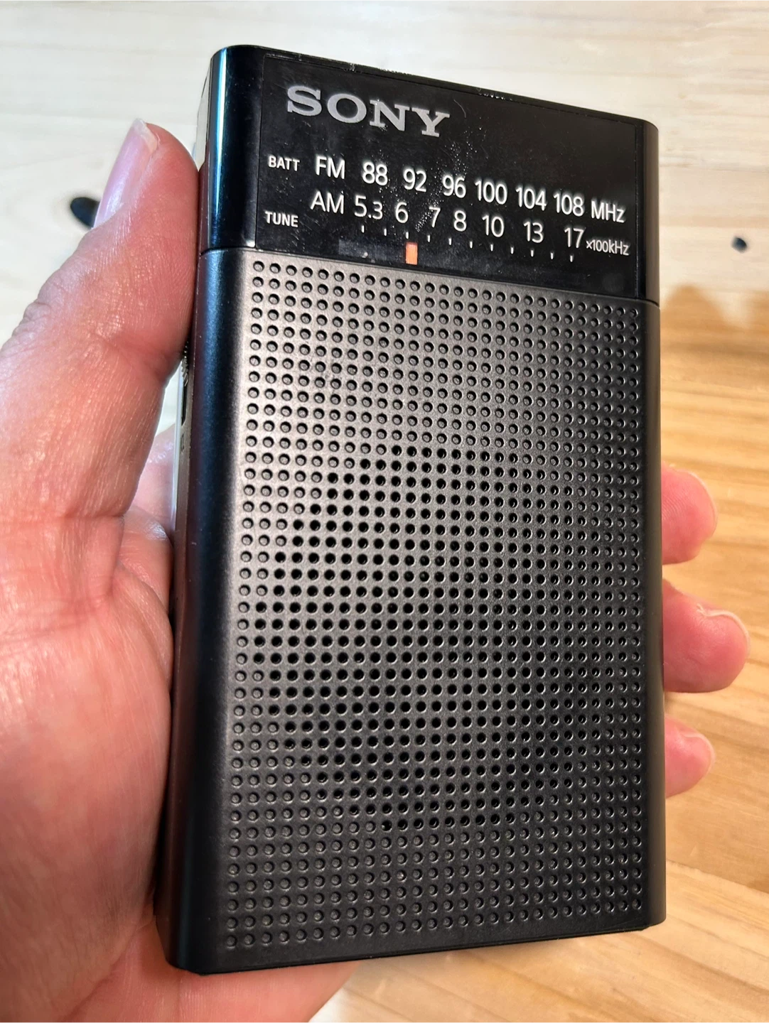 Sony ICF-P26 FM/AM Radio