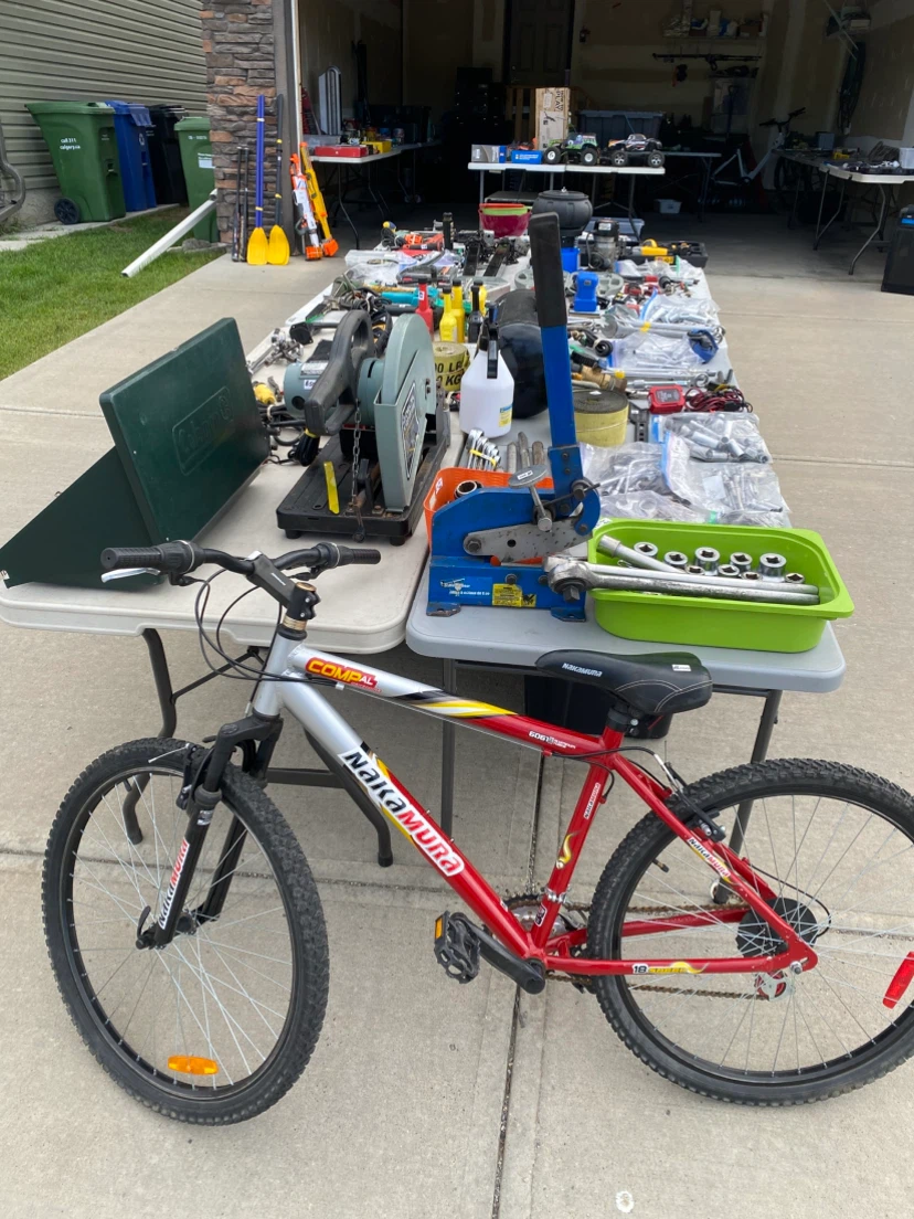 Garage sale!! Sunday July 5 9-5 8 Panora Rise NW