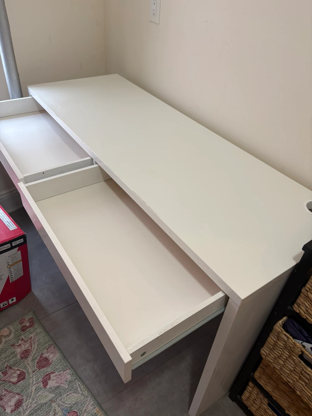 White Desk with Drawer - photo 2