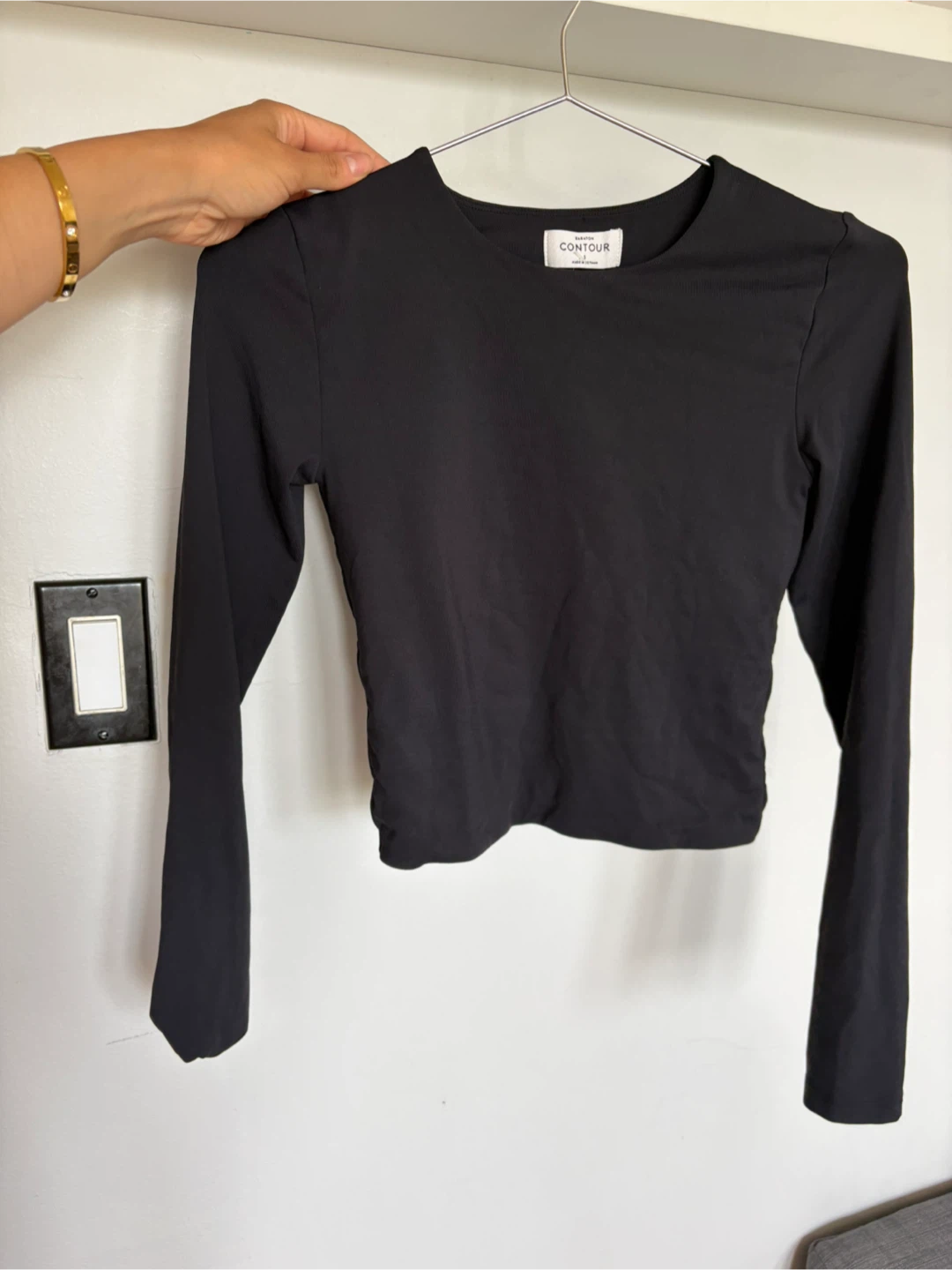 Contour Black Long Sleeve Top Babaton size s