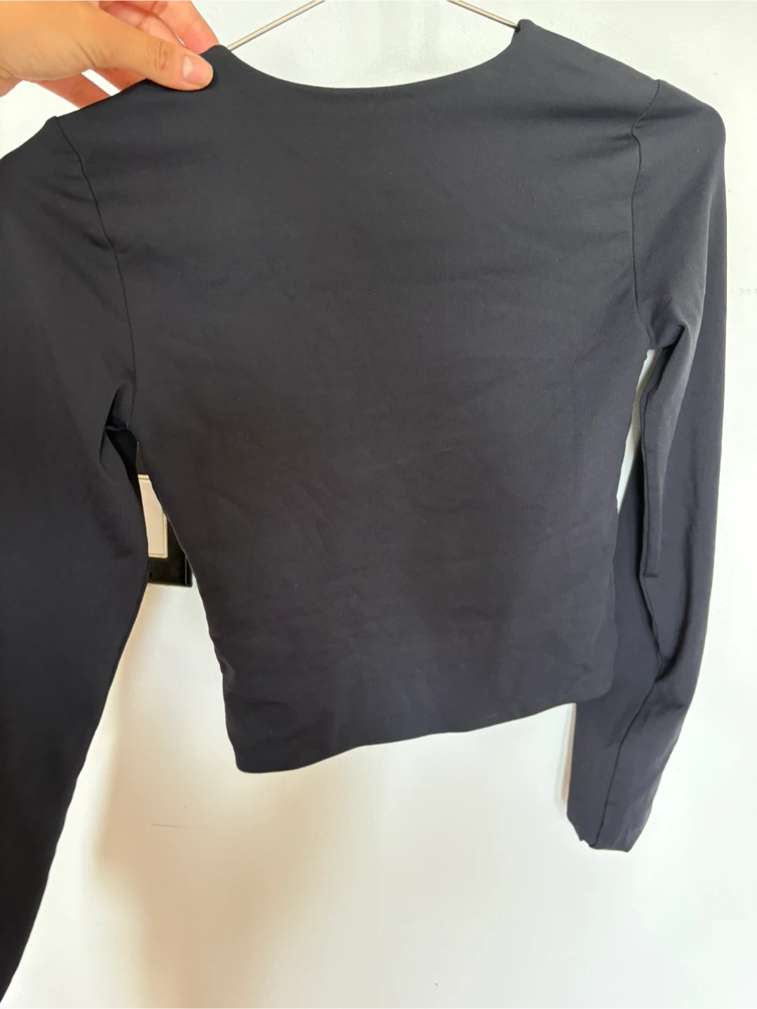 Contour Black Long Sleeve Top Babaton size s - photo 2