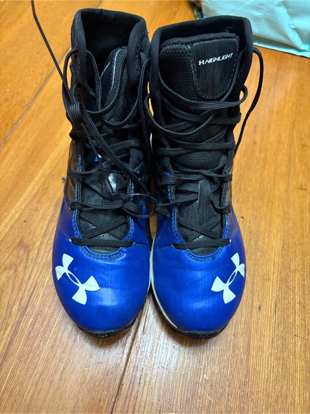 Sz 4Y Under Armour Highlight Comp Football Cleats Youth Size 4Y