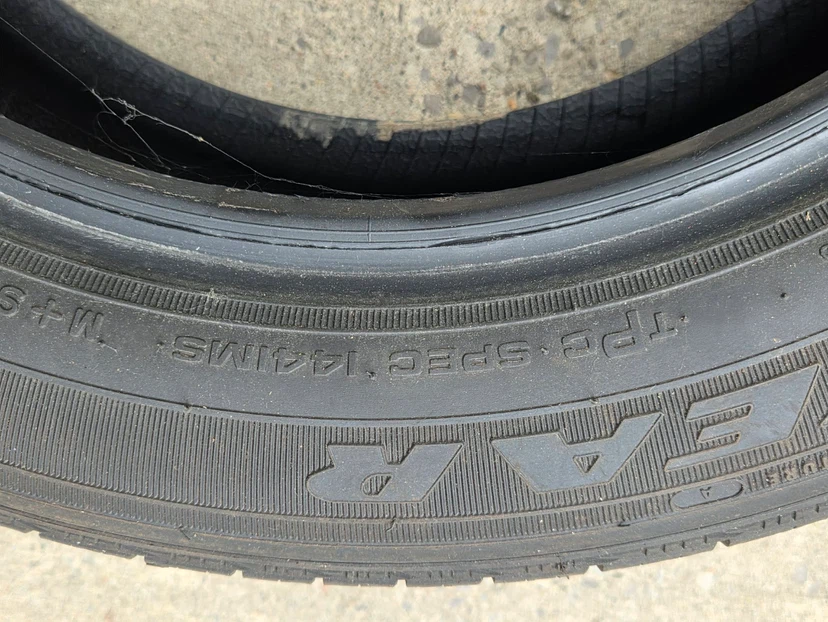 4 Goodyear Tires 205/55R16 - photo 3
