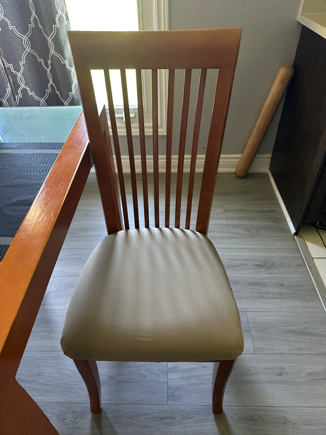 Dinning table with 6 chairs - photo 4