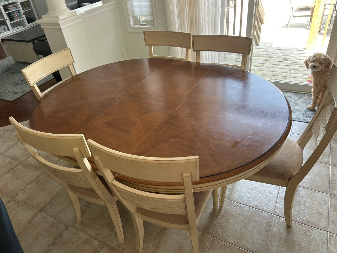 Oval Extendable Dining Table with 6 Chairs