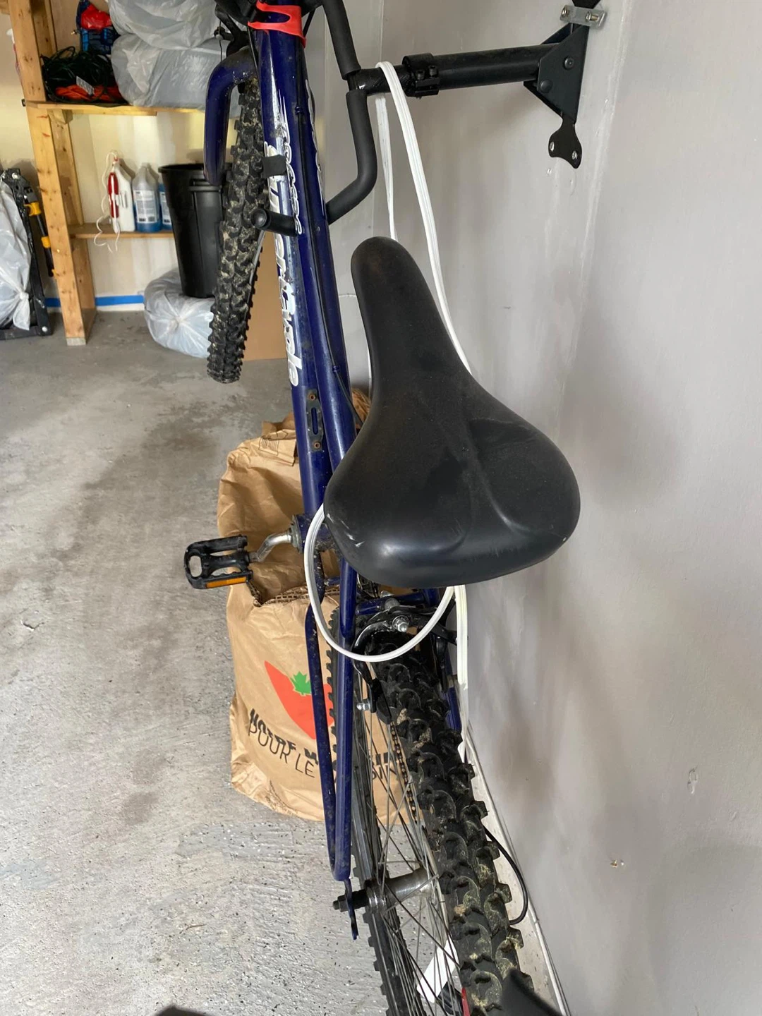 Blue 18-Speed Bicycle - photo 4