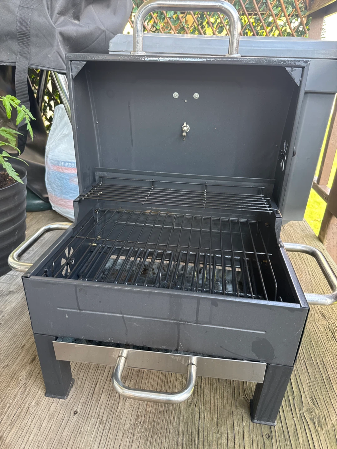Charcoal Grill - photo 2