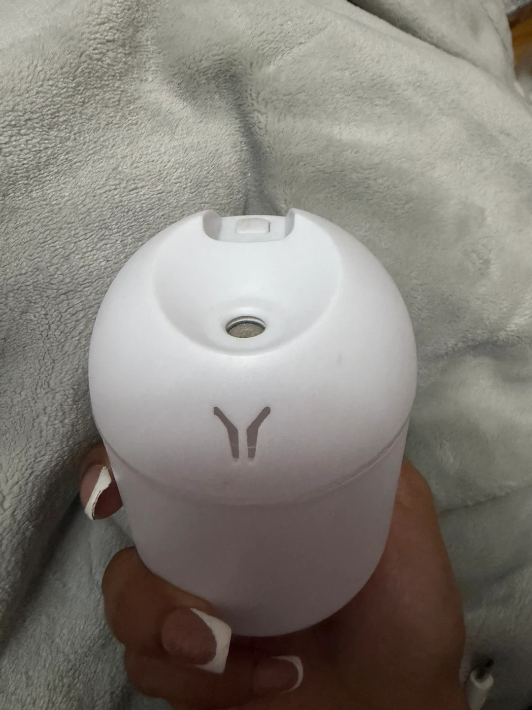 White Portable Mini Humidifier with USB Cable