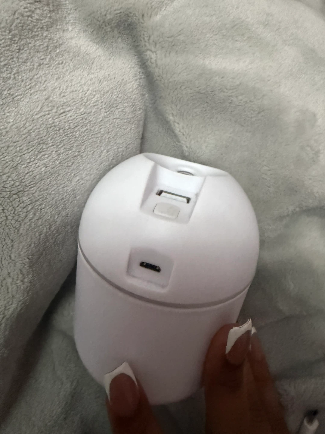 White Portable Mini Humidifier with USB Cable - photo 2
