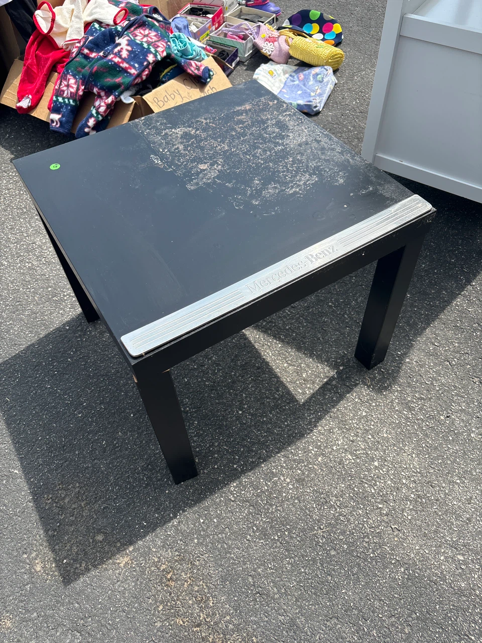 Mercedes-Benz Accent Table