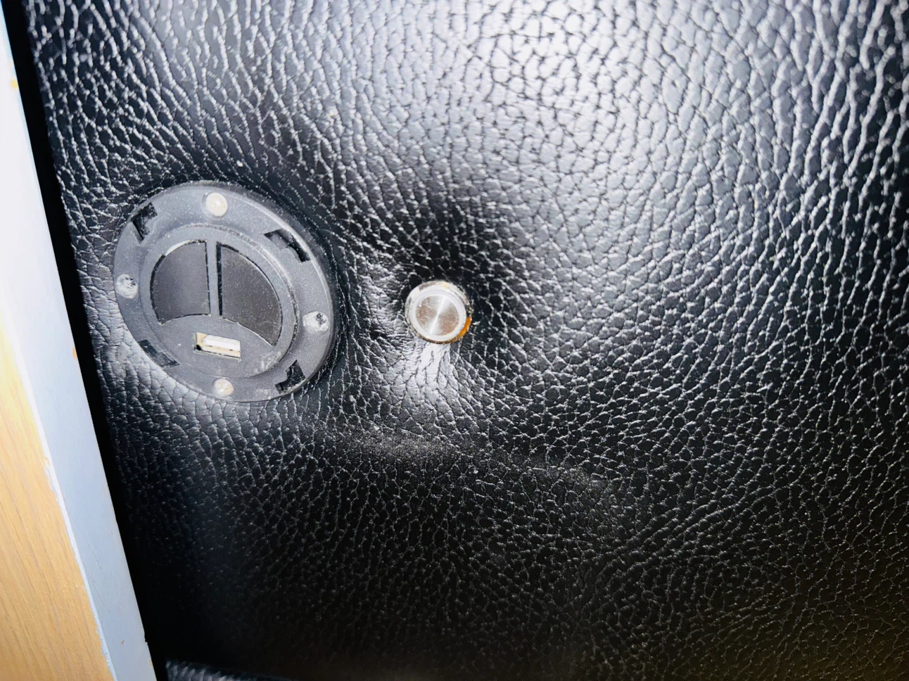 Black Leather Sofa - photo 5