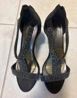 K studio high heels (like new) (Size 7)