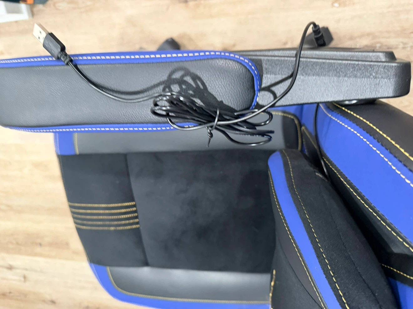 Dowinx Gaming Chair with Footrest - Blue & Black - photo 5