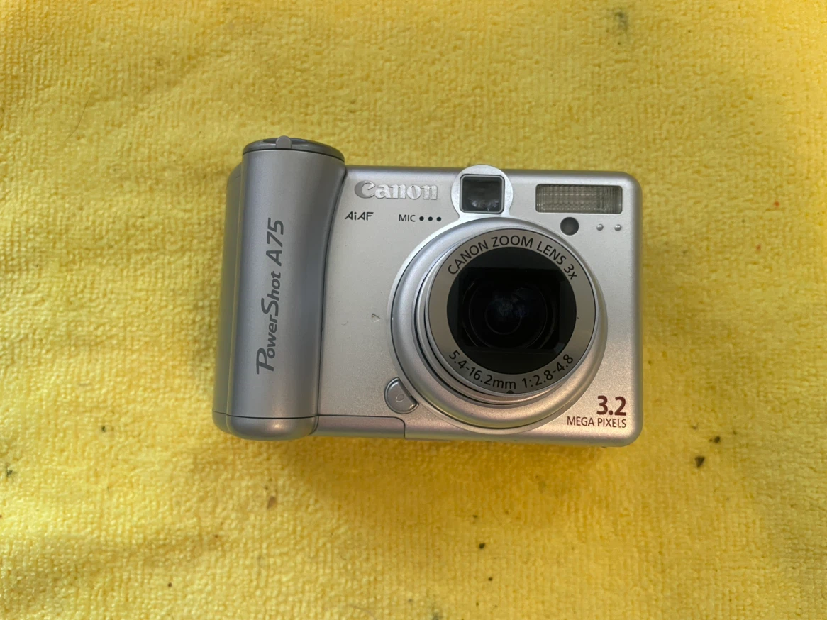 Canon PowerShot A75 Digital Camera - photo 2