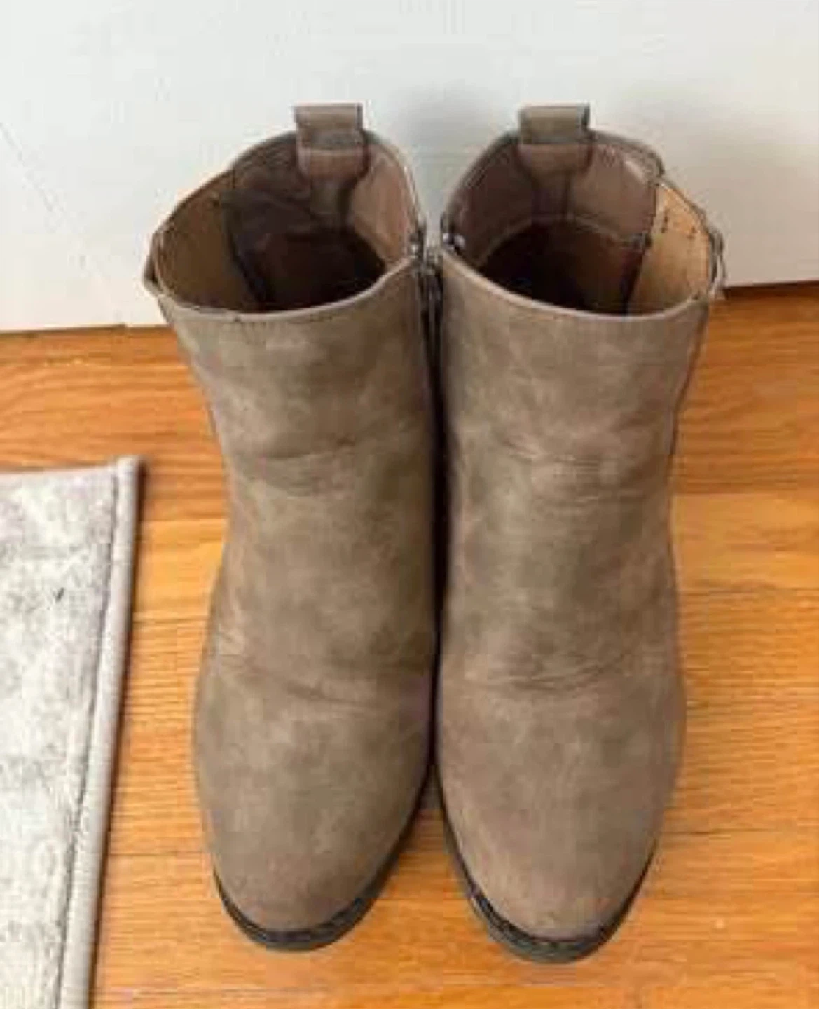 3 pairs of boots (All size 6) (All FREE) - photo 2