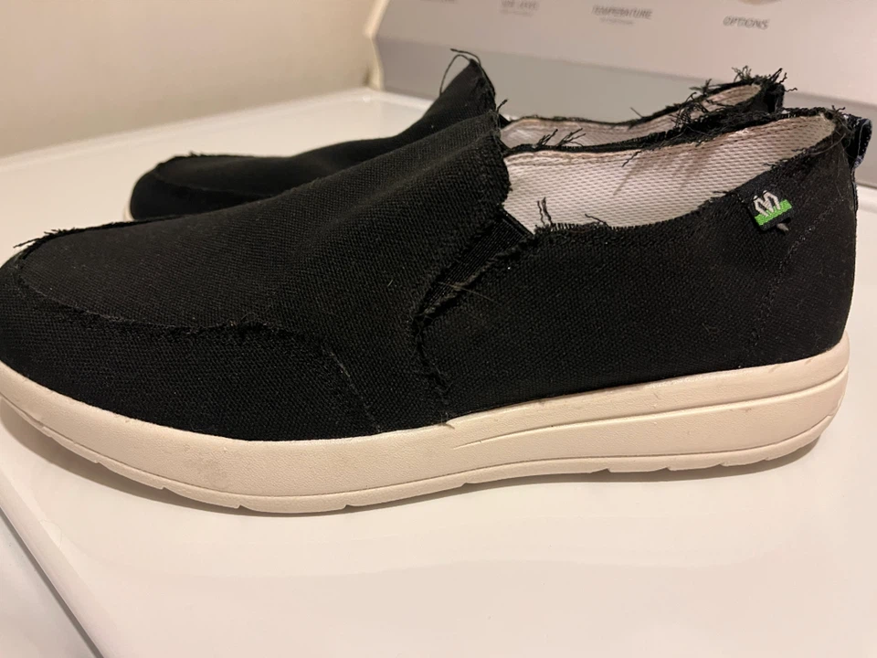 Minnetonka Black Slip-On Canvas Shoes - photo 3