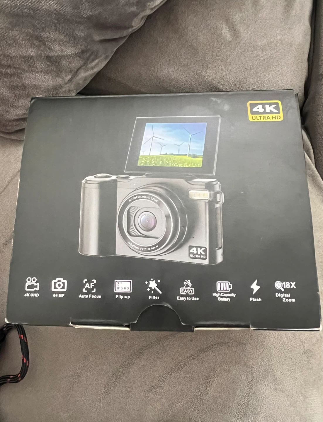 4K UHD Digital Camera with 18x Digital Zoom