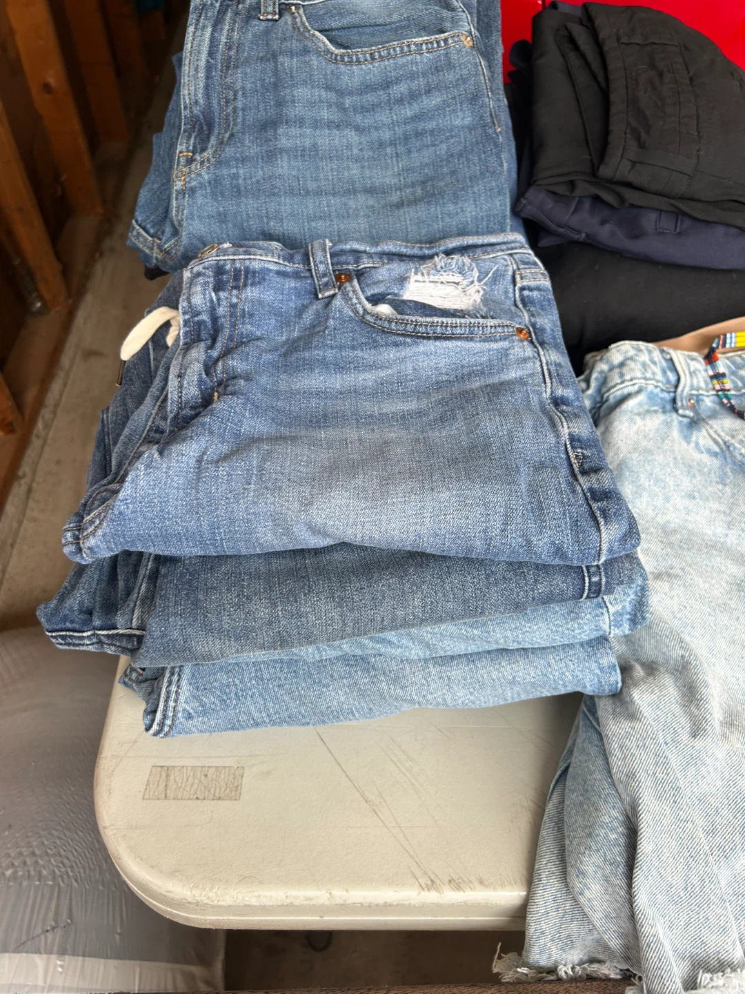 Lot of 5 pairs of Women's Jeans - photo 2