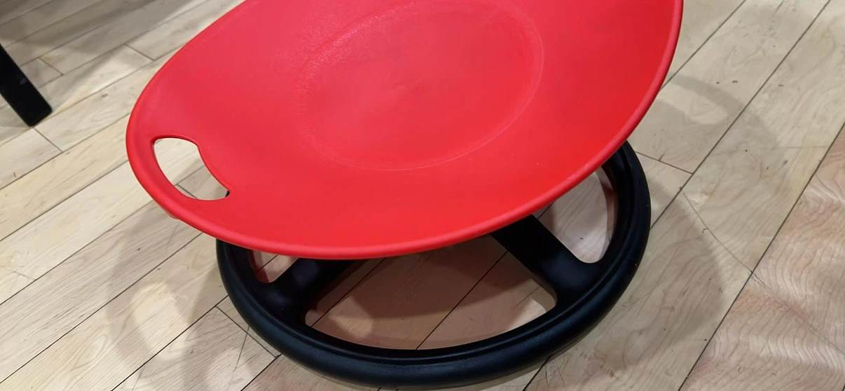 Red Wiggle Seat for Kids - photo 4