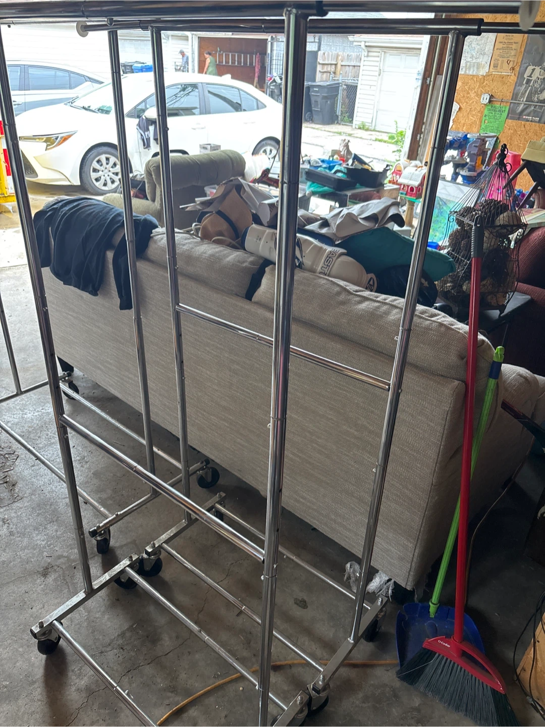 1 Rolling Clothes Rack