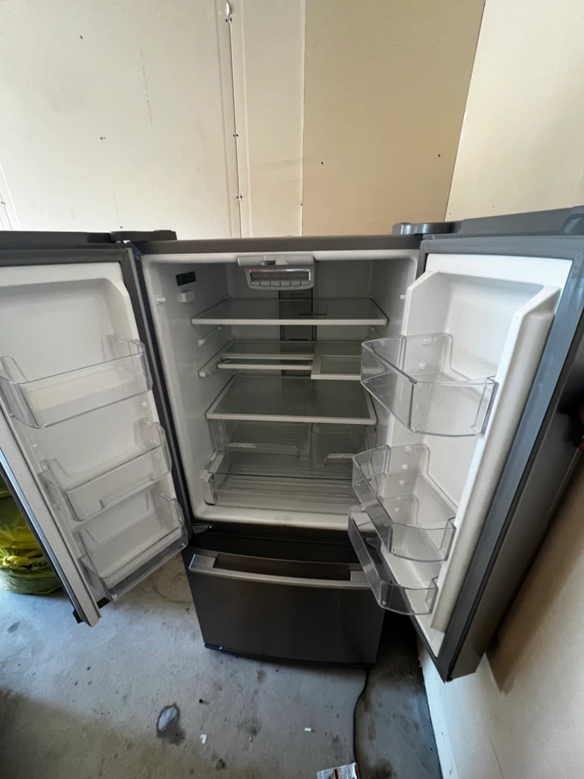 Whirlpool French door refrigerator - photo 2