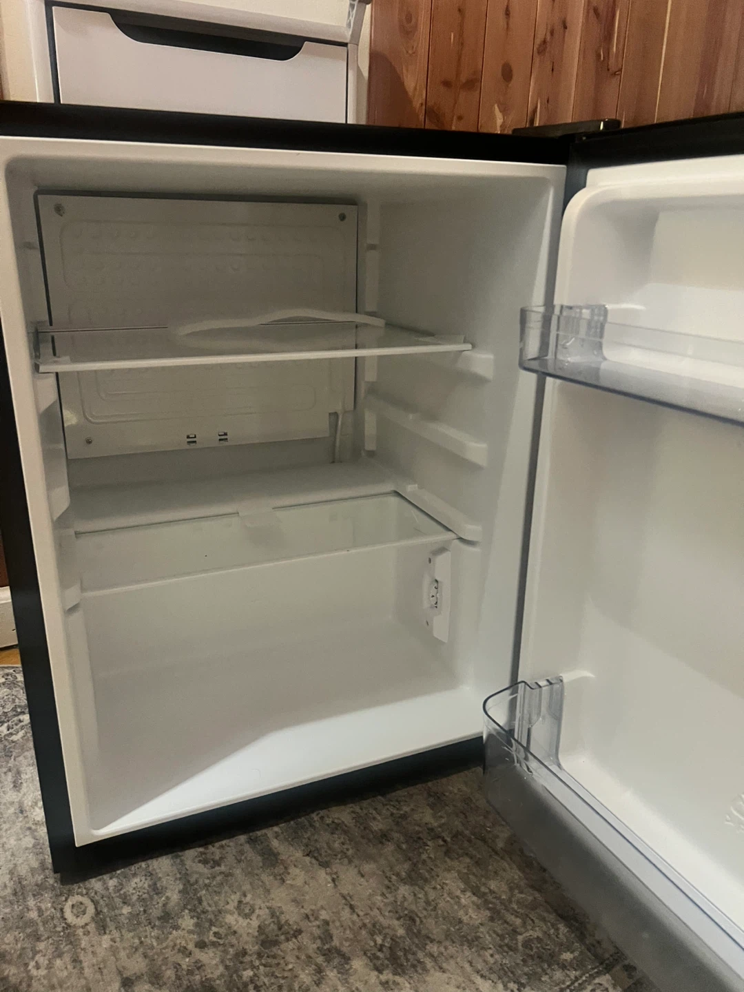 VISSANI Mini Fridge - photo 2